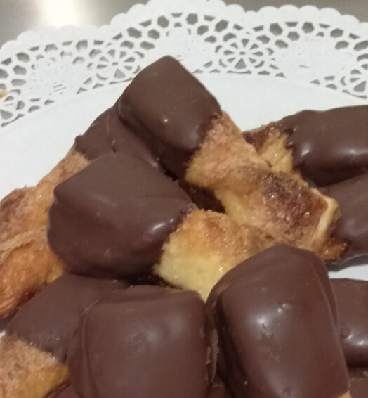 Lacitos de hojaldre y chocolate (sin gluten)